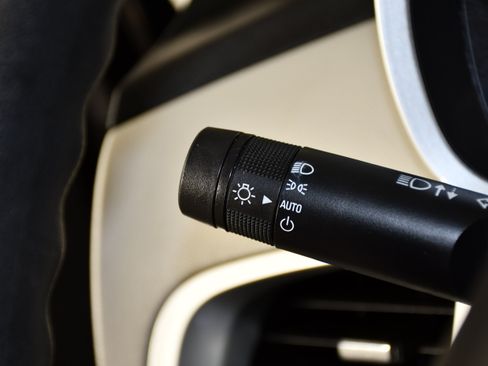 Used 2017 Chevrolet Equinox LS FWD image 22