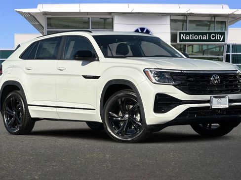 New 2026 Volkswagen Atlas Cross Sport SEL R-Line AWD/4WD image 2