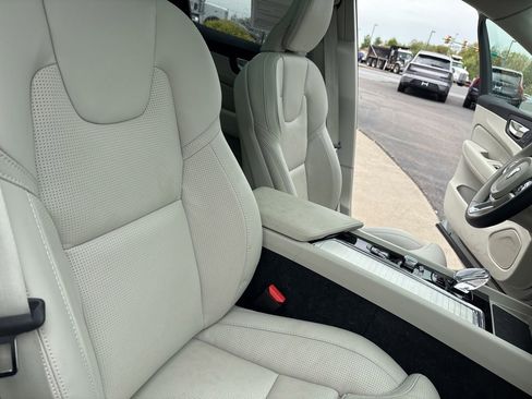 Certified 2026 Volvo XC60 B5 Ultra w/ Protection Package Premier AWD/4WD image 34