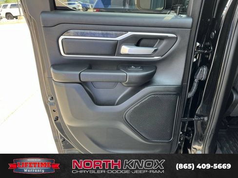 Used 2022 RAM 1500 Big Horn AWD/4WD image 14