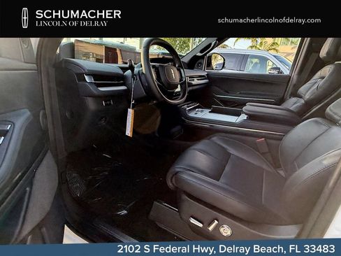 New 2026 Lincoln Navigator Reserve w/ Jet Appearance Package AWD/4WD image 12
