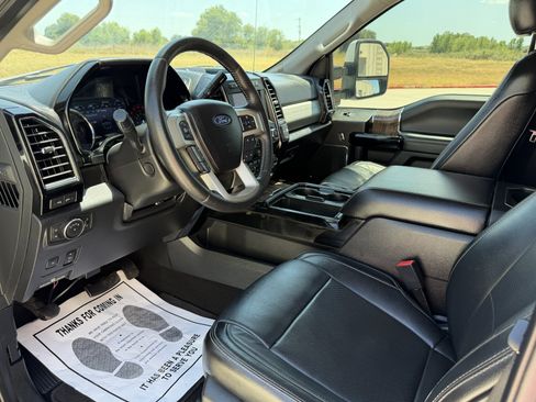 Used 2019 Ford F350 Lariat w/ Lariat Ultimate Package AWD/4WD image 10