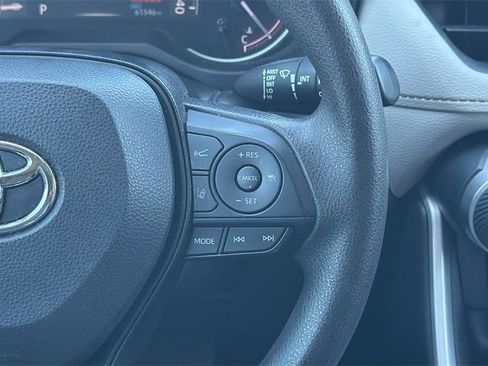 Used 2023 Toyota RAV4 XLE image 19