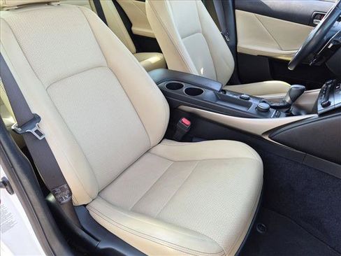 Used 2014 Lexus IS 250 RWD image 19