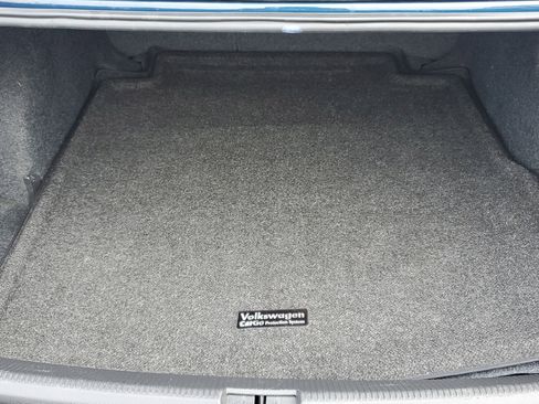 Used 2018 Volkswagen Passat 2.0T S image 9