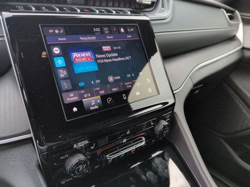 New 2025 Jeep Grand Cherokee L Altitude image 26