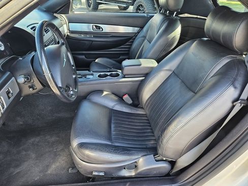 Used 2004 Ford Thunderbird image 9
