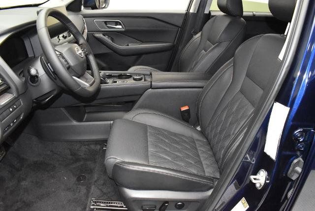Certified 2026 Nissan Rogue Platinum w/ Platinum Premium Package AWD/4WD image 13