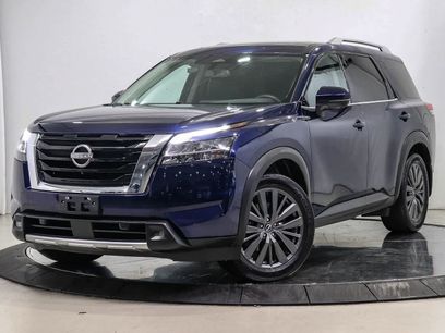 Used 2022 Nissan Pathfinder SL w/ SL Premium Package