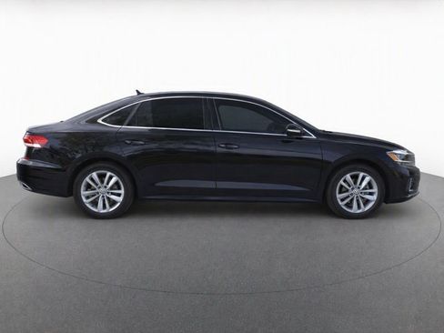 Used 2020 Volkswagen Passat 2.0T SE FWD image 8