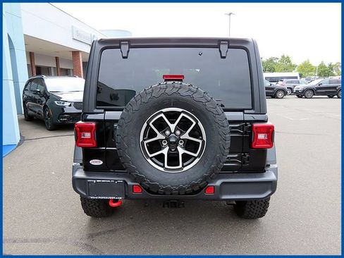 Used 2026 Jeep Wrangler Unlimited Rubicon AWD/4WD image 6