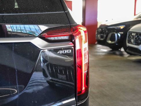 Used 2023 Cadillac XT6 Premium Luxury FWD image 11