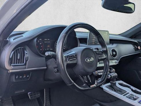 Used 2021 Kia Stinger GT1 RWD image 3