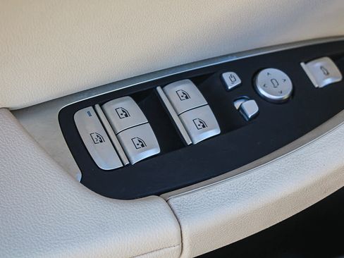 Used 2024 BMW X3 sDrive30i w/ Premium Package image 20