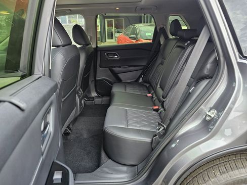 New 2026 Nissan Rogue Platinum w/ Platinum Premium Package image 13