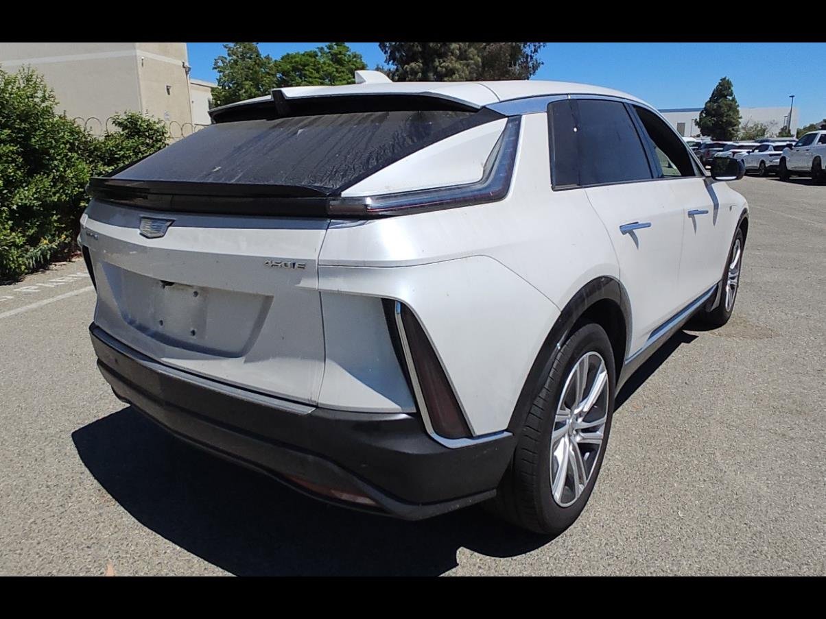 Used 2024 Cadillac Lyriq Tech RWD image 21