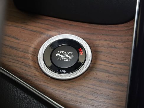 Used 2023 Jeep Grand Cherokee Summit w/ Luxury Tech Group V image 35