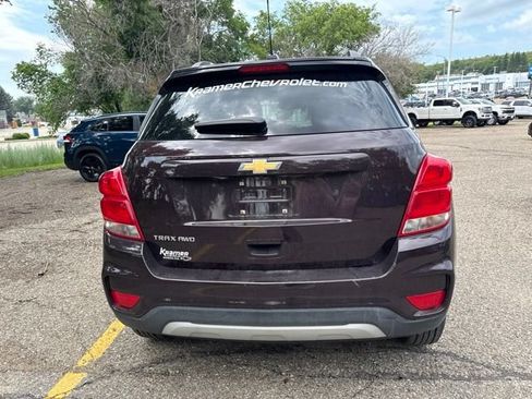 Used 2022 Chevrolet Trax LT w/ LT Convenience Package AWD/4WD image 5