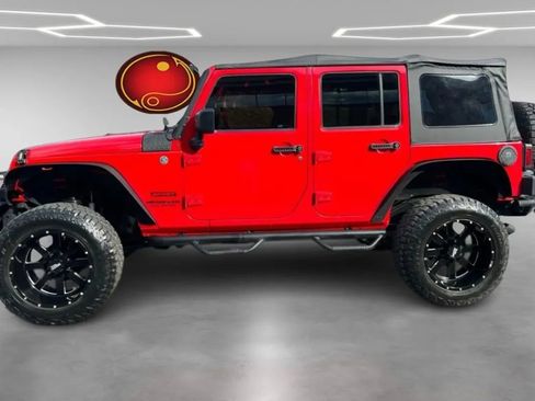 Used 2015 Jeep Wrangler Unlimited Sport w/ Quick Order Package 24S AWD/4WD image 2