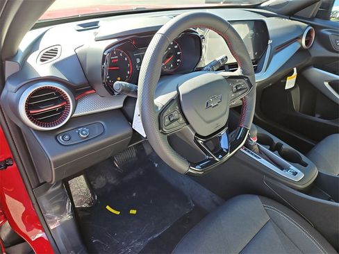 New 2026 Chevrolet Trax RS w/ Sunroof Package image 2