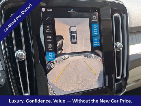 Certified 2024 Volvo XC40 B5 Ultimate w/ Climate Package AWD/4WD image 19
