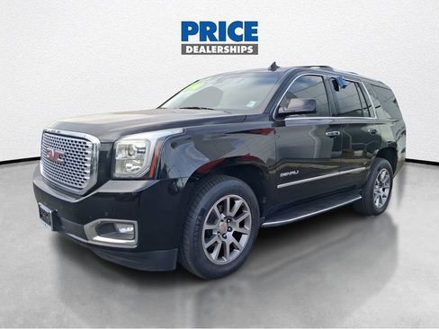 Used 2017 GMC Yukon Denali AWD/4WD image 2