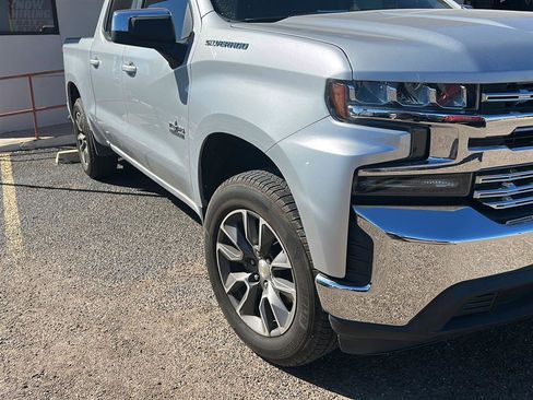 Used 2019 Chevrolet Silverado 1500 LT w/ Texas Edition image 2