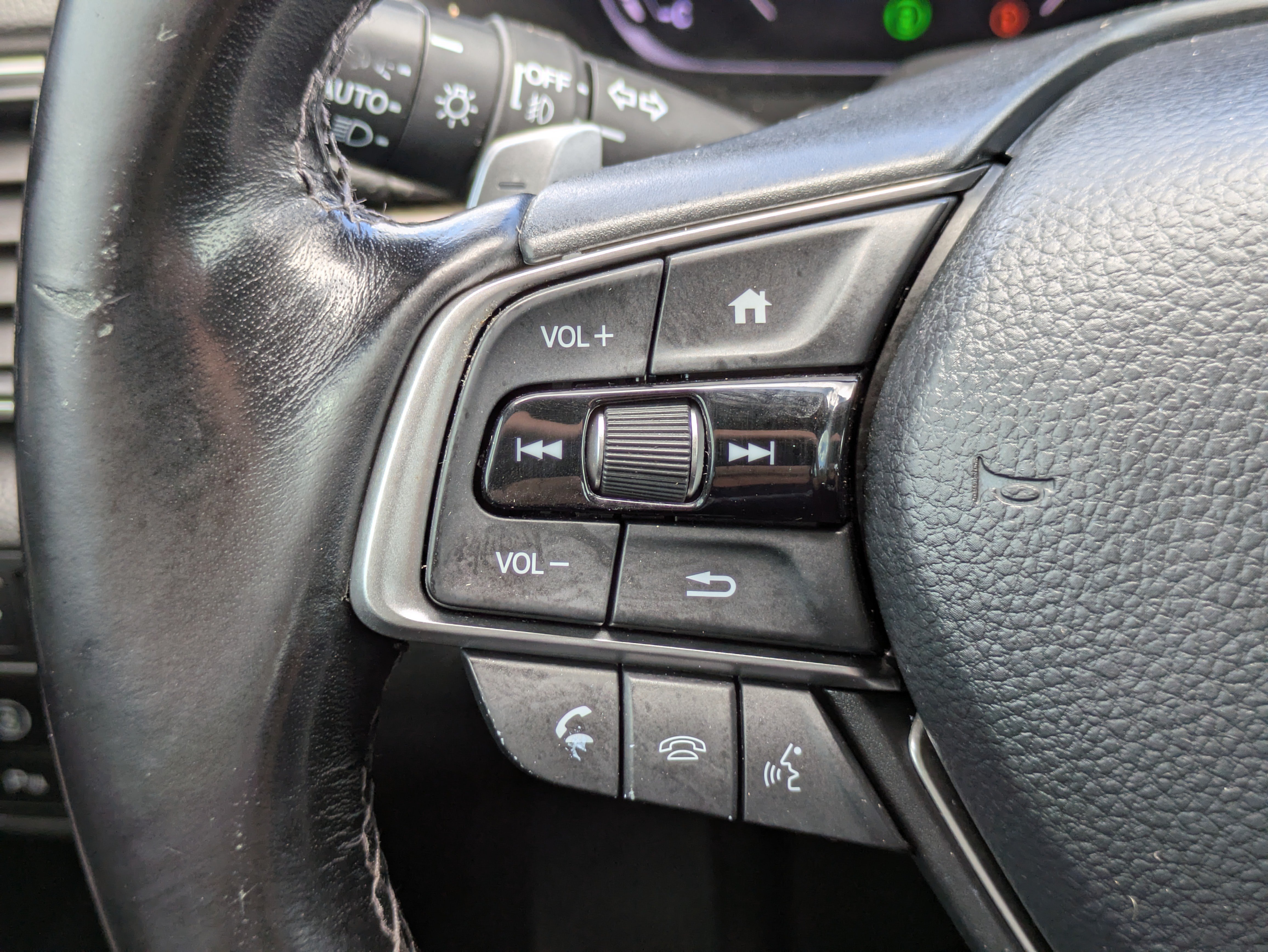 Used 2021 Honda Accord Touring image 24