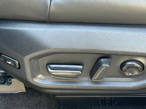 Used 2025 Toyota Sequoia Platinum AWD/4WD image 25