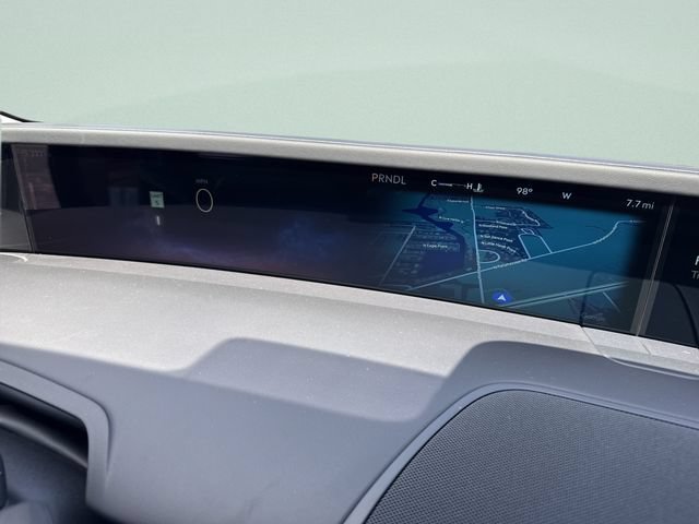 New 2026 Lincoln Nautilus Premier AWD/4WD image 42