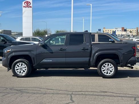 Certified 2024 Toyota Tacoma SR5 image 9