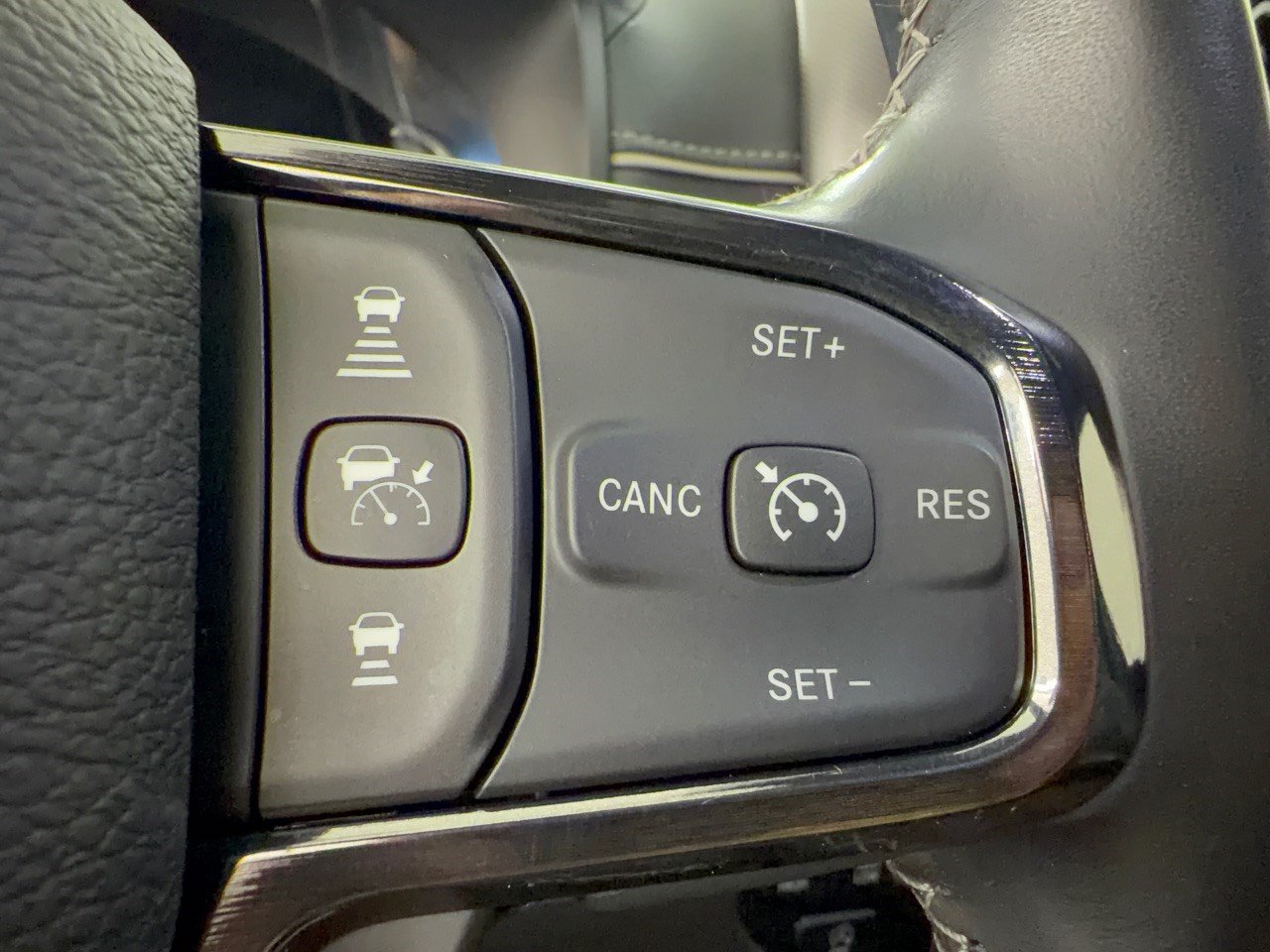 Used 2023 RAM 1500 Limited AWD/4WD image 19