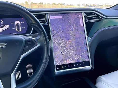 Used 2018 Tesla Model S 75D image 6