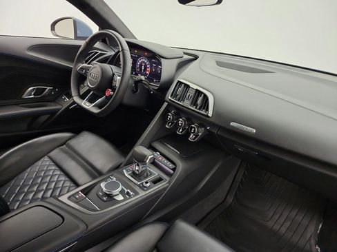 Used 2021 Audi R8 V10 w/ Premium Package RWD image 16