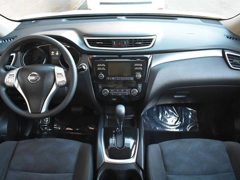 Used 2015 Nissan Rogue SV AWD/4WD image 39