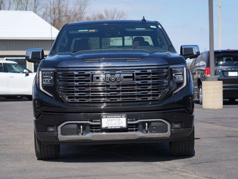 Used 2024 GMC Sierra 1500 Denali Ultimate AWD/4WD image 8