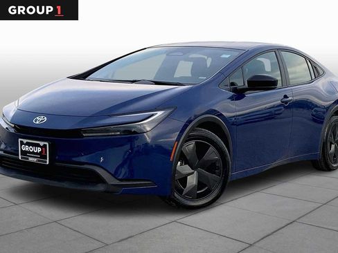 Certified 2024 Toyota Prius LE image 1