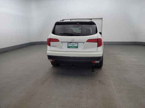 Used 2018 Honda Pilot LX image 7