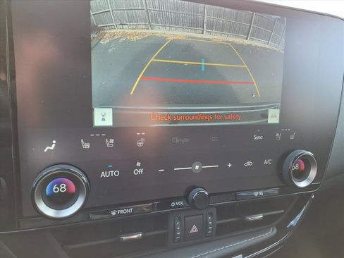 Used 2025 Lexus NX 350h AWD w/ Premium Package image 8