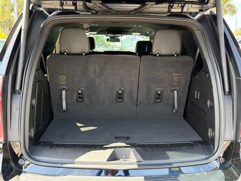 Used 2024 Chevrolet Tahoe LT RWD image 11