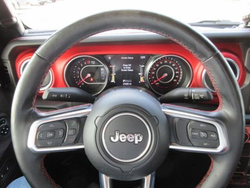 Used 2020 Jeep Gladiator Rubicon w/ Uconnect 4C Nav & Sound Group image 19