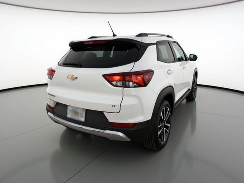 Used 2025 Chevrolet TrailBlazer LT FWD image 9