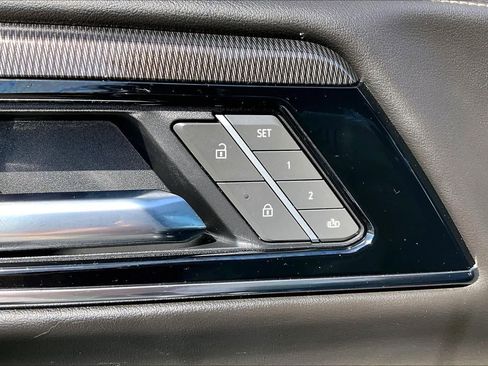 Used 2025 GMC Yukon Elevation w/ LPO, Elevation Black Package image 34