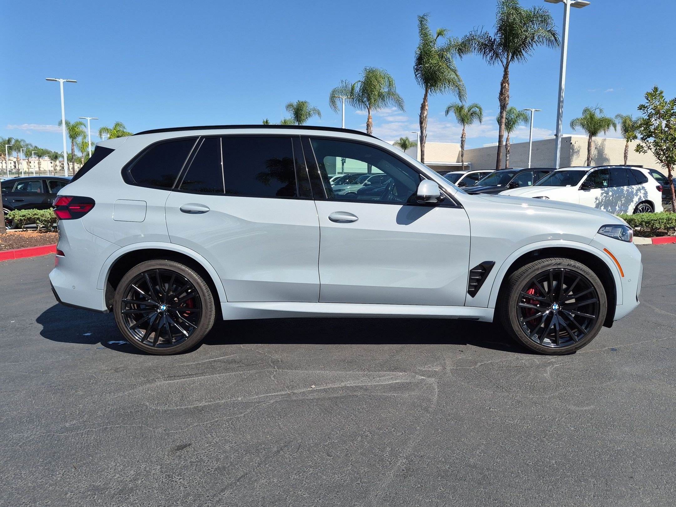 Certified 2024 BMW X5 sDrive40i w/ M Sport Package RWD image 11
