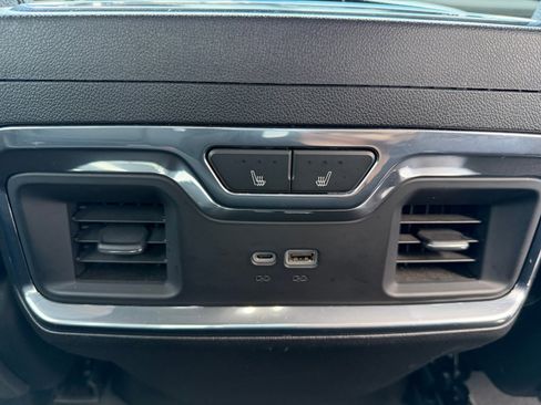 Used 2024 GMC Sierra 2500 Denali w/ Denali Reserve Package image 32