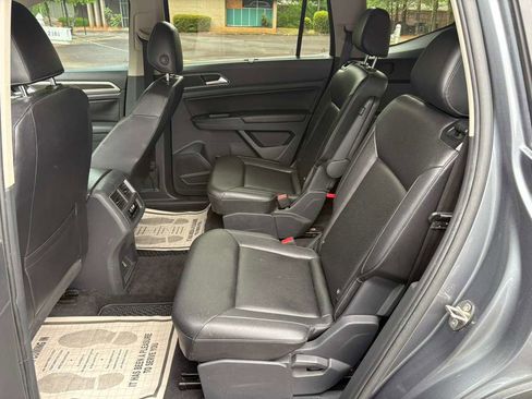 Used 2018 Volkswagen Atlas SE FWD image 11
