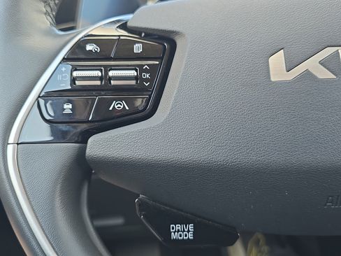 Used 2023 Kia Niro Wind w/ Wind Preserve Package FWD image 22