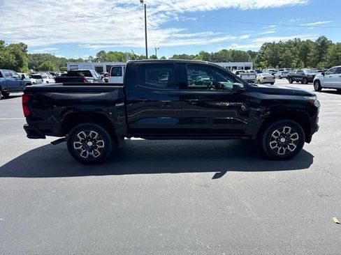Used 2023 Chevrolet Colorado LT w/ LT Convenience Package III RWD image 6