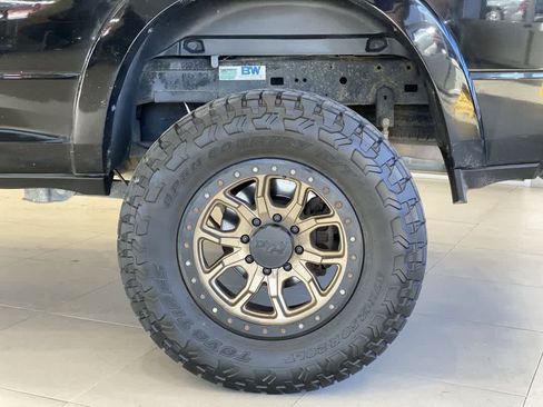 Used 2019 RAM 2500 Laramie w/ Black Appearance Package image 13