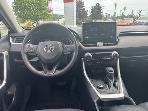 Used 2021 Toyota RAV4 XLE w/ Convenience Package AWD/4WD image 26
